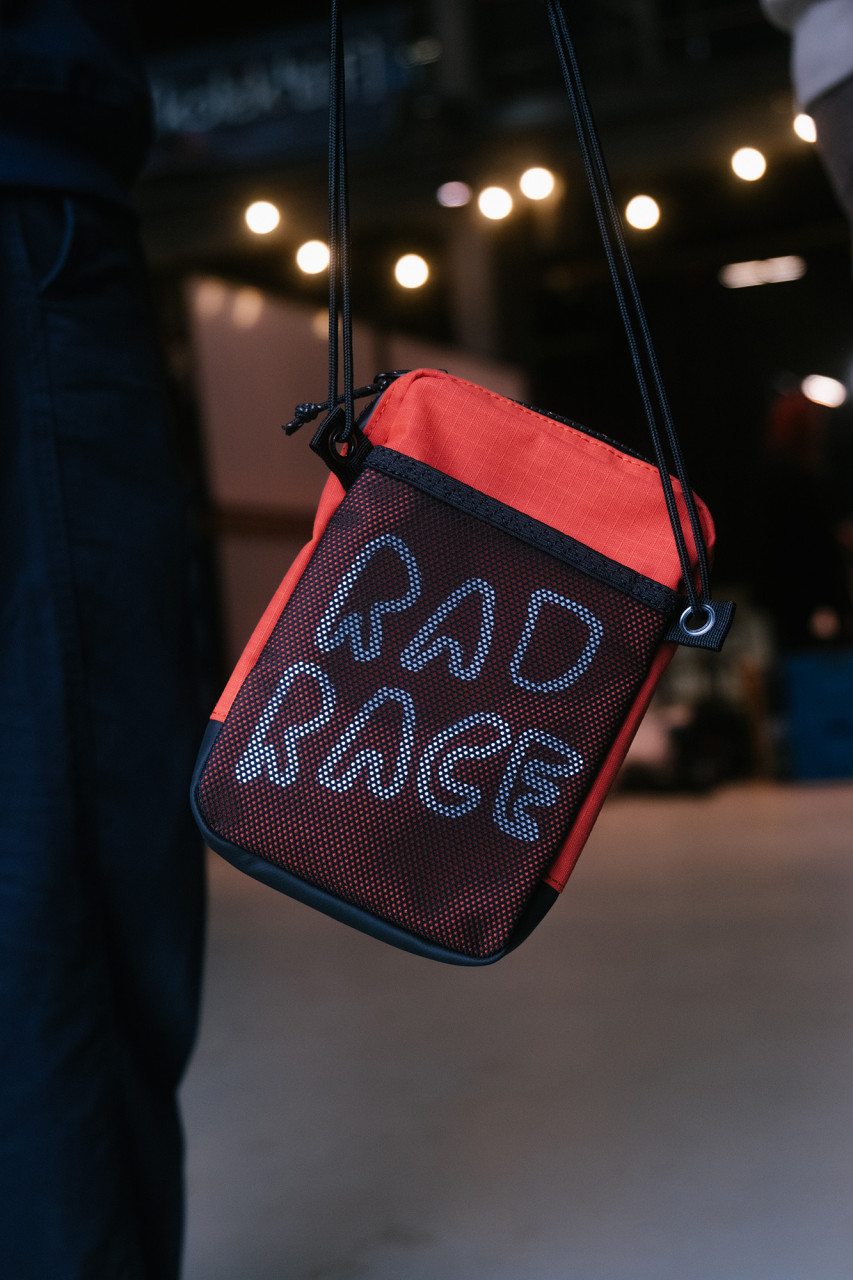 CAPSULED - Pouch Rad Race Edt.