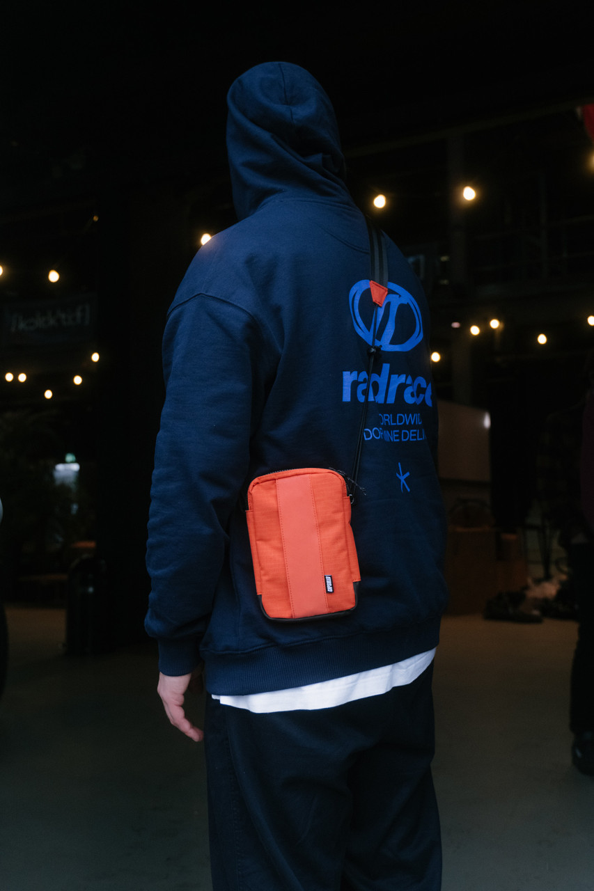 CAPSULED - Pouch Rad Race Edt.